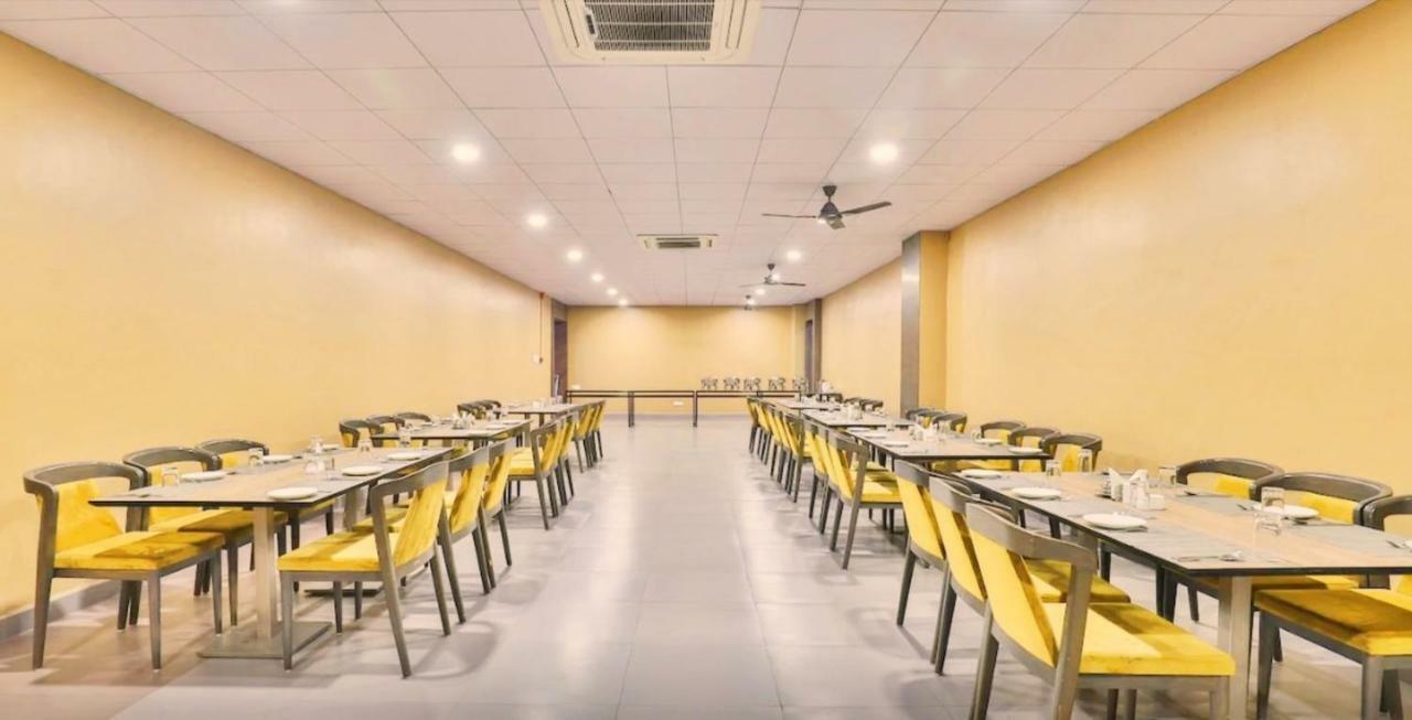 Genx Surat By 1589 Hotels Palsana  Екстериор снимка